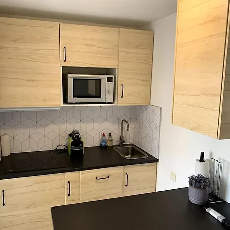 Cocon Douillet A - Plage & Piscine Appartement *